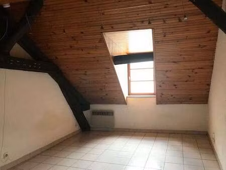 location appartement t1 à orléans (45000) : à louer t1 / 18m² orléans
