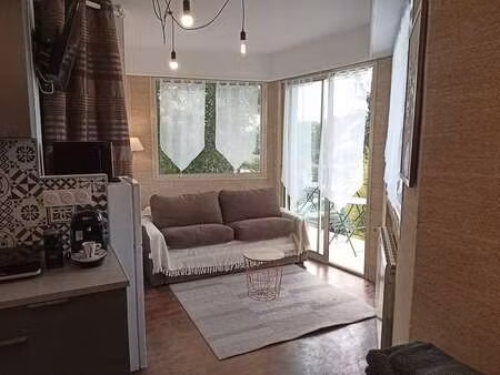 location appartement t1 meublé à pau (64000) : à louer t1 meublé / 22m² pau