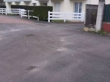 location appartement t1 meublé à pessac (33600) : à louer t1 meublé / 10m² pessac