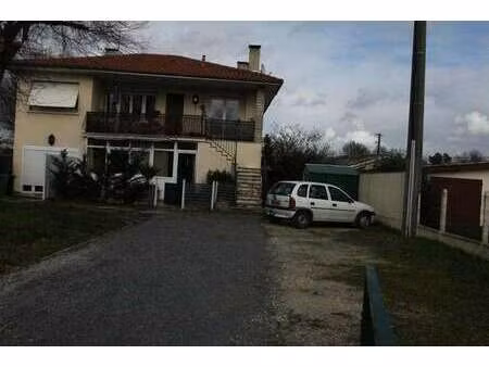 location appartement 3 pièces au taillan-médoc (33320) : à louer 3 pièces / 75m² le tailla
