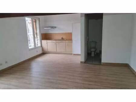 location appartement t1 à murviel-lès-béziers (34490) : à louer t1 / 27m² murviel-lès-bézi