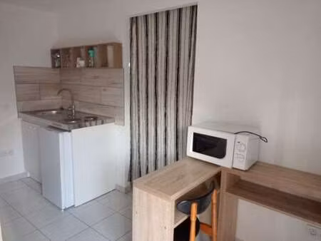 location appartement t1 meublé à cabestany (66330) : à louer t1 meublé / 18m² cabestany