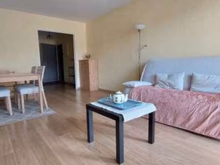 location appartement 3 pièces meublé à chaville (92370) : à louer 3 pièces meublé / 74m² c
