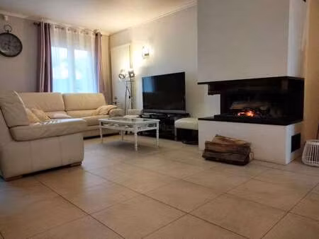 location appartement t1 meublé à la ville-du-bois (91620) : à louer t1 meublé / 9m² la vil