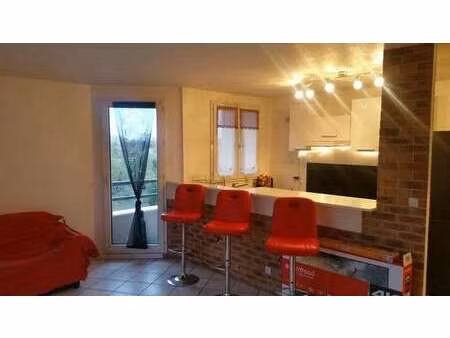 location appartement 3 pièces meublé à ris-orangis (91130) : à louer 3 pièces meublé / 54m