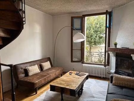 location maison meublé à issy-les-moulineaux (92130) : à louer meublé / 84m² issy-les-moul