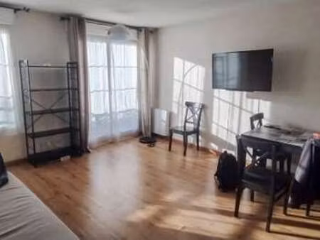 location appartement 2 pièces meublé à cergy (95000) : à louer 2 pièces meublé / 40m² cerg
