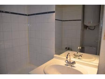 location appartement t1 meublé à gières (38610) : à louer t1 meublé / 18m² gières