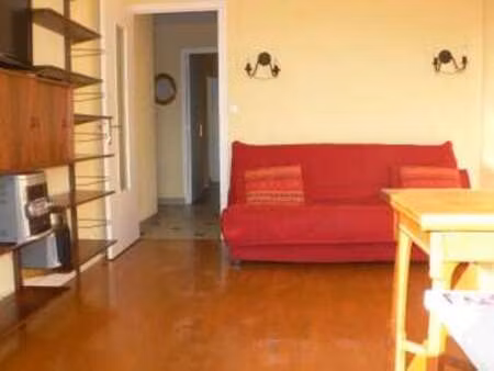 location appartement 2 pièces meublé à annecy (74000) : à louer 2 pièces meublé / 40m² ann