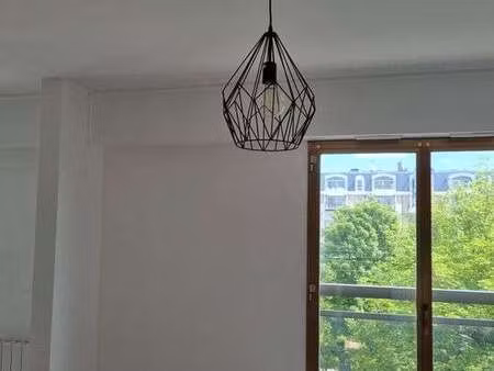 location appartement t1 à cambrai (59400) : à louer t1 / 39m² cambrai