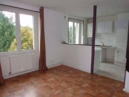 location appartement 4 pièces à prix-lès-mézières (08000) : à louer 4 pièces / 98m² prix-l