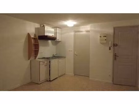 location appartement t1 à clermont-ferrand (63000) : à louer t1 / 17m² clermont-ferrand