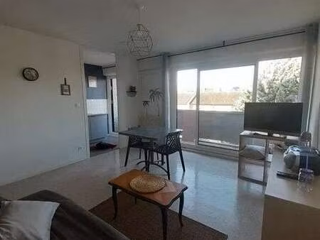 location appartement t1 meublé à moulins (03000) : à louer t1 meublé / 31m² moulins