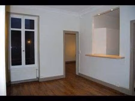 location appartement 3 pièces à nancy (54000) : à louer 3 pièces / 57m² nancy