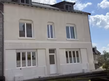 maison de village  300m²  10 chambres avec dépendances sur 3489m² de terrain 178 000 €