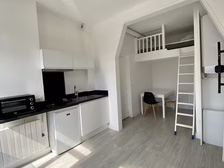 très beau studio meublé au pied de l'esiee