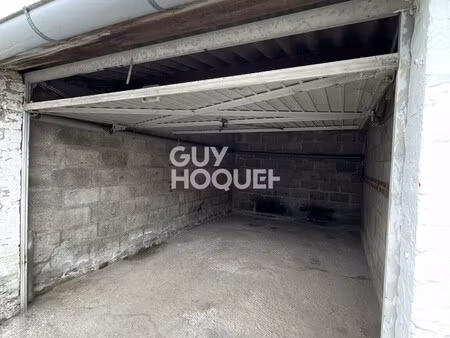 parking à louer de 15 00 m²