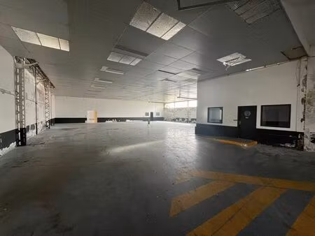 vente local d'activités 754 m²