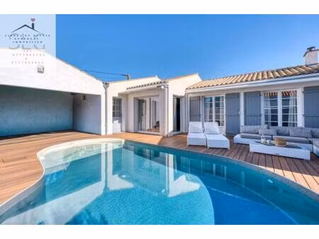 dept 17 - île d'oléron - le château d'oléron - maison/villa 8 pièces - 174 m2 - terrain av