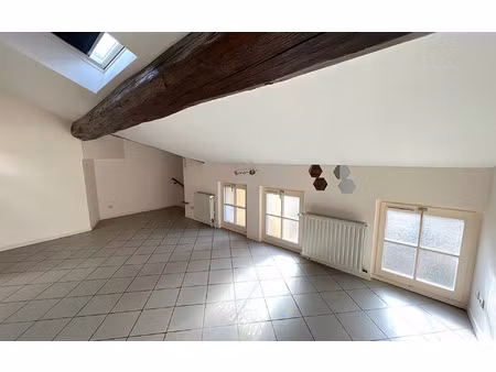 location appartement  m² t-2 à bar-le-duc  535 €