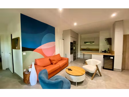 location appartement  51.2 m² t-2 à la rochelle  725 €