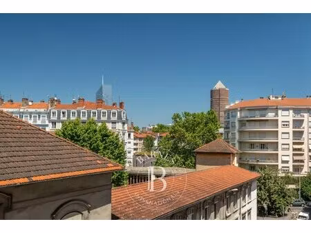 lyon 3ème - appartement de 135 45 m² - 3 chambres - balcons - cave