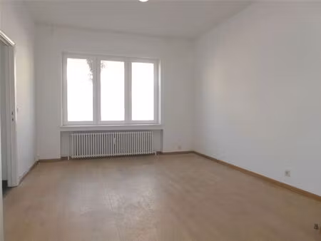studio à louer à rue des hellènes 45 ixelles (vbe32708)