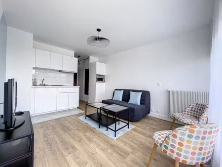 quartier : les boutours - charmant studio de 20 m² au calme