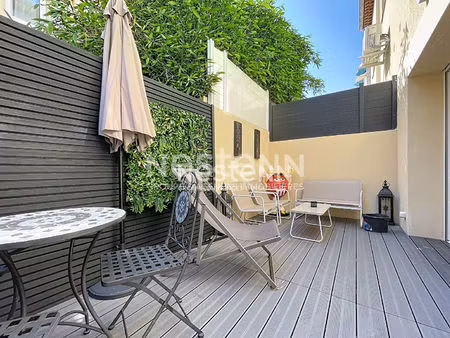 rez-de-chaussée- 3p - 53m² - golfe juan- renove- box ferme- terrasse