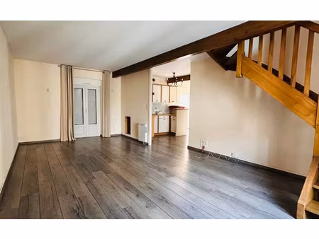 location appartement  44.79 m² t-2 à vannes  693 €