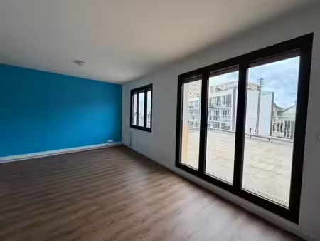 location bureaux 50 m²