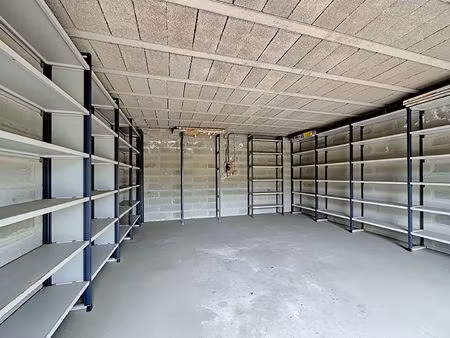 parking / box