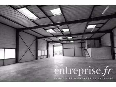 location local d’activités beaucouze 49070 803m²