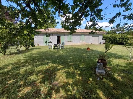 maison à rénover proche st andré de cubzac sur 2300m2 de terrain