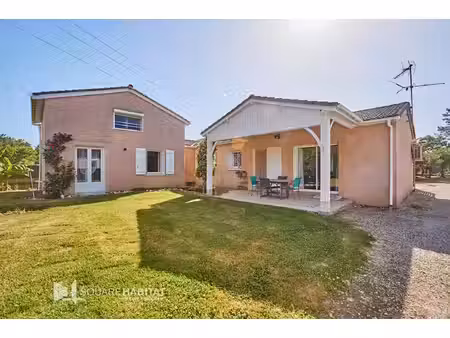 maison familiale de 152 m² ? 4 chambres ? bureau ? grand terrain ? sainte-colombe-en-bruil