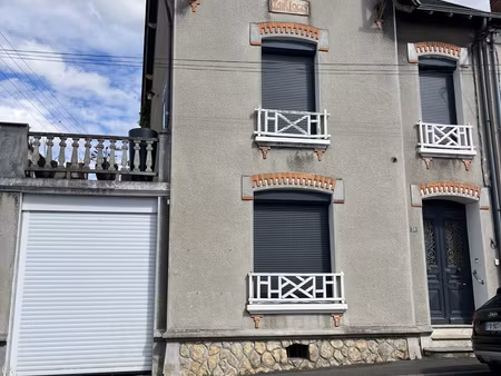 ref 108005 thouars centre ville . magnifique maison de caractère de 125 m2 quatre chambres