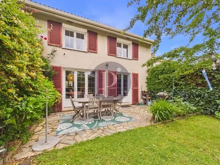 exclusivite - maison 5 pièces de 98m² avec terrain de 220m²