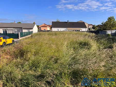 terrain viabilise 528 m²