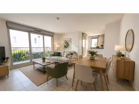 appartement t3 de 62 m2 - terrasse - 2 parking sous-sol