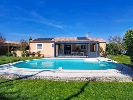 a vendre - saint-lys - maison lumineuse - 3 chambres - véranda  piscine et panneaux solair