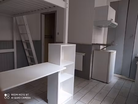 t1 rénové / quartier des carmes !