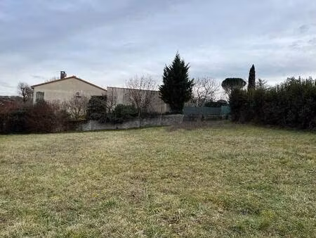 terrain constructible viabilisé à vendre