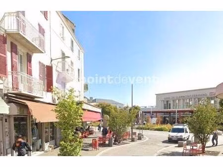 pret-à-porter avec bail commercial