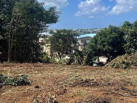 terrain constructible viabilisé à vendre