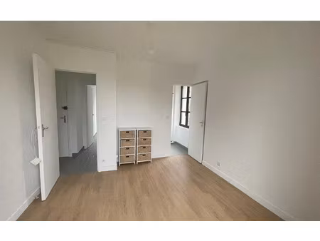 location appartement  25.97 m² t-1 à barbizon  540 €
