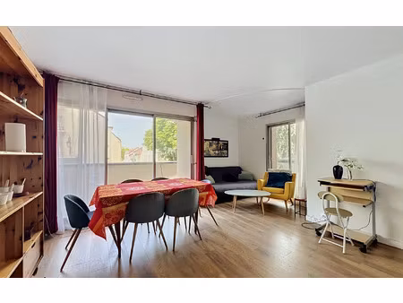 location appartement  67.46 m² t-3 à rueil-malmaison  1 716 €