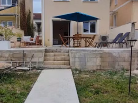 location meublée maison 5 pièces 90 m² à argenteuil (95100)  2 450 €