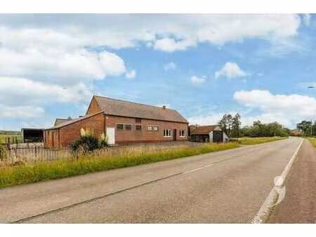 unieke te renoveren hoeve op perceel van 68a