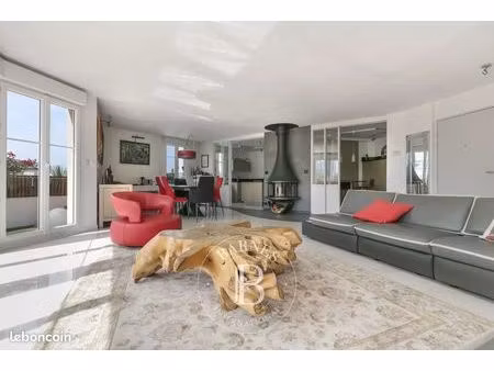penthouse 6 pièces 200 m²
