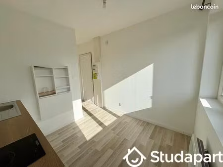 appartement 1 pièce 14 m²